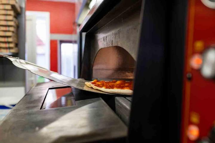 Vente de pizza froide Falaise