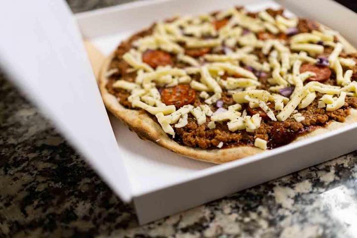 Nous vous proposons des pizzas froides.